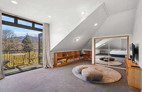 Speargrass Flat House | Coronet View Residence