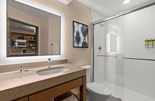 Sumner House | Corporate and Leisure travelers can enjoy a comfortable stay !
