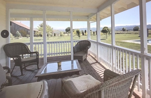 Lakeport House | CORPORATE or FAMILY RETREAT/ORGANIC FARM