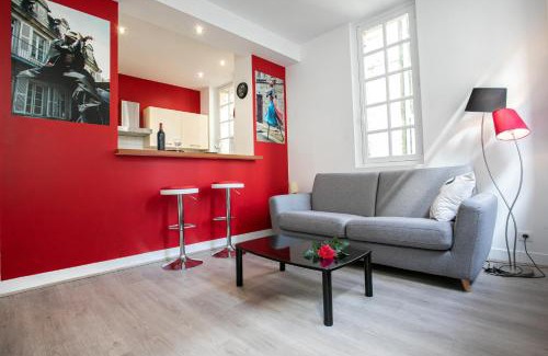 Perigueux Apartment | Corps et graphi(qu)es