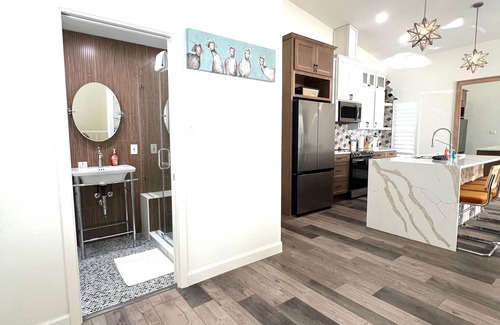 Del Mar Apartment | Corpus Christi Unit #6 Charming 1-bedroom apartment