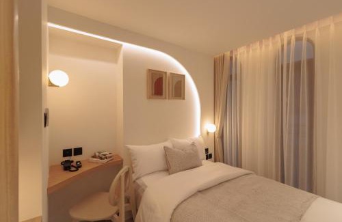 Wang Burapha Phirom Hotel | CORRIDOR 2407
