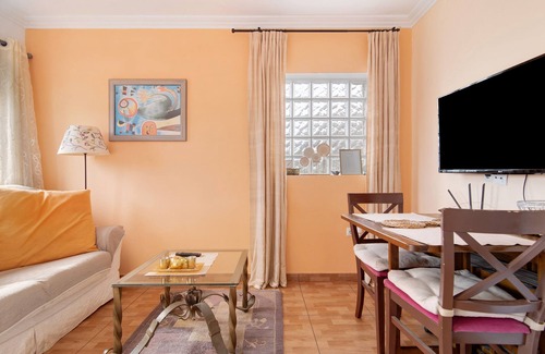 La Solana Villa | 'Cortez Apartment 2' with Sea View, Shared Pool and Wi-Fi