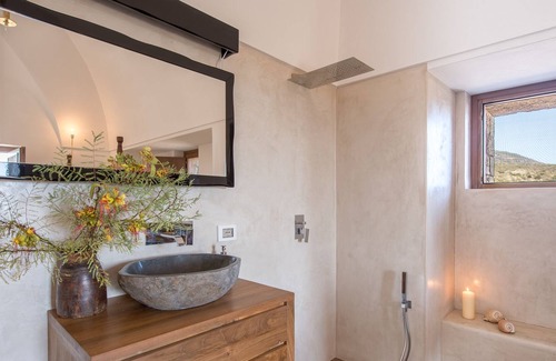 Pantelleria Villa | Corte Pantesca II, chic dammuso with pool, seaviews and sunset