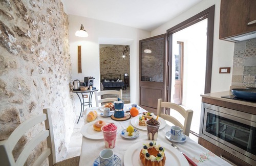 Martano Apartment | Corte San Giorgio Boutique apt with airco, Martano, Italy