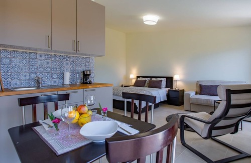 Lagos Apartment | Corte Velada Guest House - Room 3 by LovelyStay