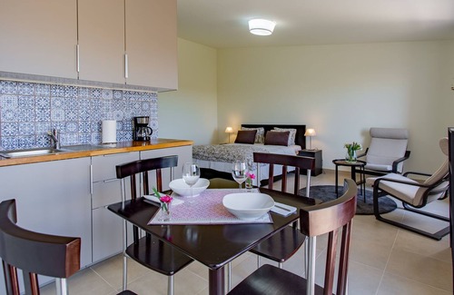 Lagos Apartment | Corte Velada Guest House - Room 1 by LovelyStay
