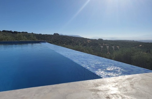 Loja House | Cortejo with pool and view