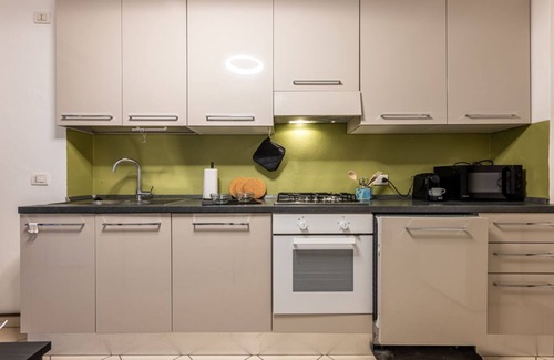 Magenta Apartment | Cortivo House - Magenta 81
