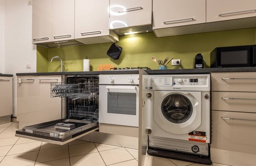 Magenta Apartment | Cortivo House - Magenta 81