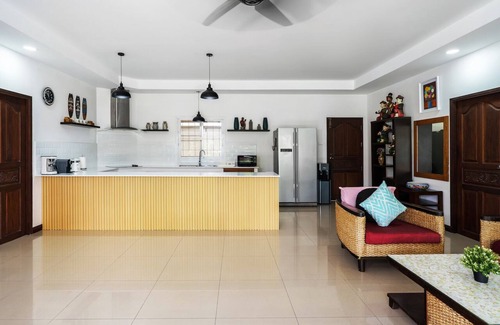 Ban Saiyuan Villa | Corton Thai ornament villa 2BR