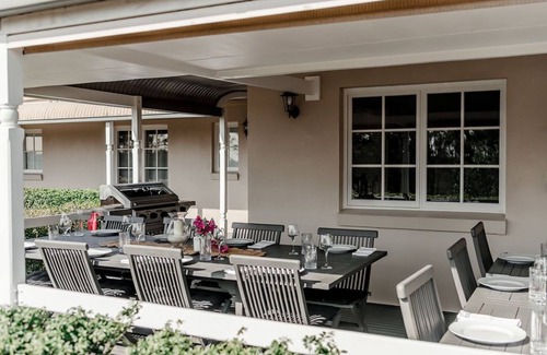 Belford House | Corunna Station 7 Bedrooms