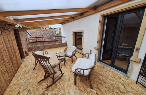 Gingsheim House | Cosy house 6-8 people, near Strasbourg, quiet, garden, table tennis, hen