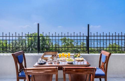 Wadgaon Villa | CosmicStays Venus Villa - Lake View & Private Pool