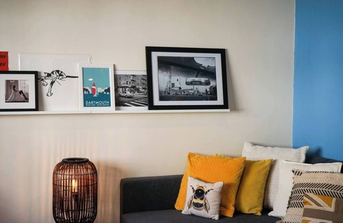 Totnes Apartment | Cosmopolitan Totnes - A Charming Couple’s Retreat