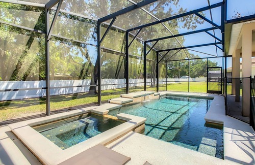 Crystal Cove House | Cost-effective! 8BR/5BA pool home,Near Disney,SeaWorld,Convention Center