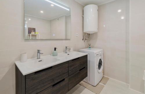 Costa de Caparica Apartment | Costa 27 Beach Apartment - By Y Concept