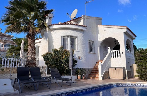 Rojales House | Costa Blanca Poolside Bliss