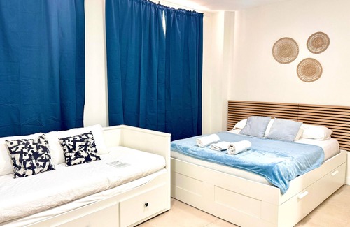 Algeciras Apartment | Costa by Hawkins Algeciras -Room BA