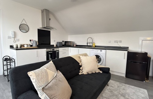 Birmingham Apartment | Cosy 1 bed Apartment walking distance to City Centre with Free Parking and WiFi