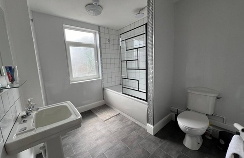 Kettering Apartment | Cosy 1-bed Apartment w/Wifi in Central Kettering