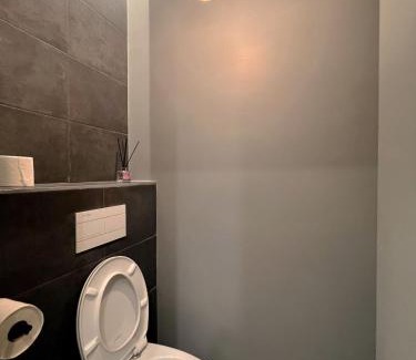 Republique–Point-du-Jour Apartment | Cosy 1 bedroom Appt Proche de tout Metro à pied