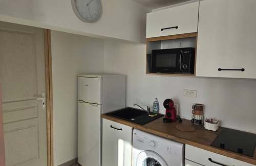 Valenciennes Apartment | Cosy 1-bedroom apartment 5 minutes from the station