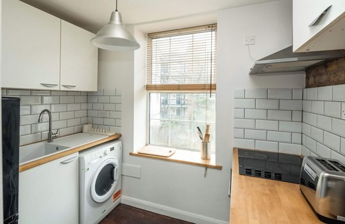 Bishopsgate Apartment | Cosy 1B Flat in Spitalfields Near Brick Lane