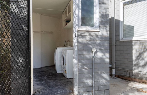 Elwood Apartment | Cosy 1BR Apartment in heart of Elwood