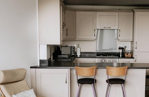 Mortehoe Apartment | Cosy 2 bed apartment close to village with 3 balconies and seaviews!