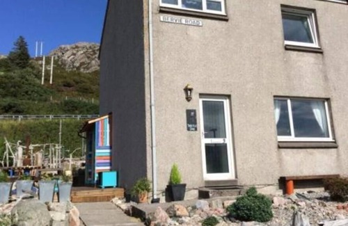 Badcall House | Cosy 2-Bed House in Kinlochbervie