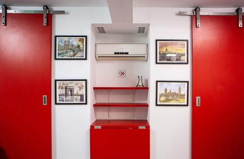 Rejas Apartment | Cosy 2 Bedroom Apartment in Madrid