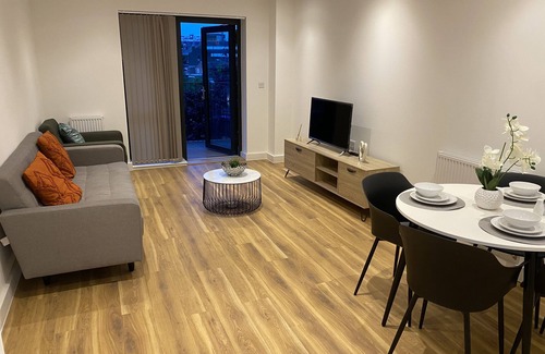 Little Ilford Apartment | Cosy 2 bedroom apartment with balcony