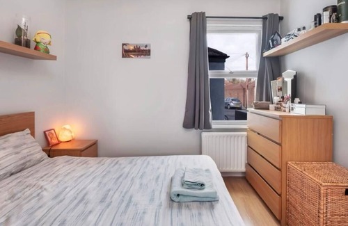 Plaistow South Apartment | Cosy 2 Bedroom Apartment in East London