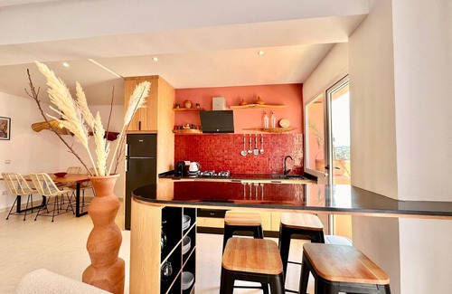 Semlalia Apartment | Cosy 2BR Central Guéliz Piscine + FIBRE/Parking