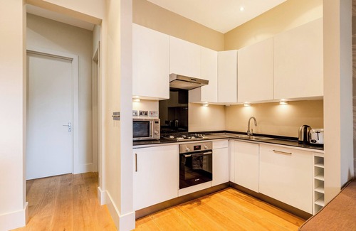 Westbourne Apartment | Cosy 2BR flat, Notting Hill, 5 min to tube