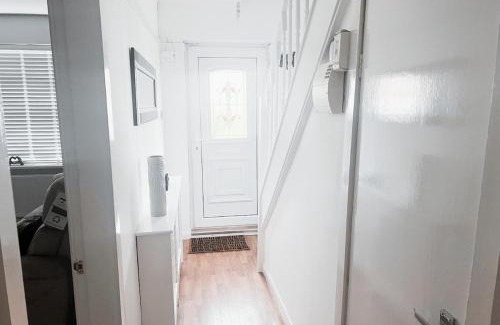 Newark upon Trent Apartment | Cosy 2BR House on Quiet Street