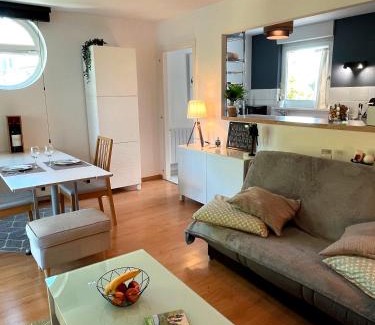 Ostwald Apartment | Cosy 2P - Parking - Tram - Marché de Noël à 20min