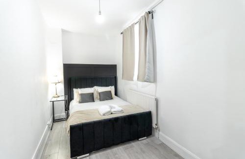 Shepherd's Bush Apartment | Cosy 3 Bed flat in Shepherds bush Sleeps 8 guest
