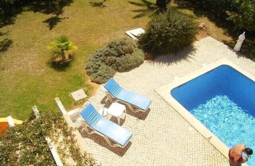 Portimao Villa | Cosy 3 bedroom private pool villa,WIFI,1250m² mature evergreen private gardens