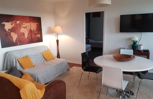 Nogent-le-Rotrou Apartment | Cosy 3 pièces dernier étage ultra lumineux avec Netflix à 5 minutes à pied de la gare