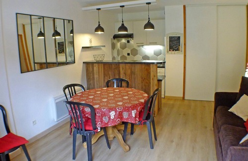 Samoens Apartment | Cosy 3-Room Apartment with Pools, Terrace, and Forest View in Samoëns