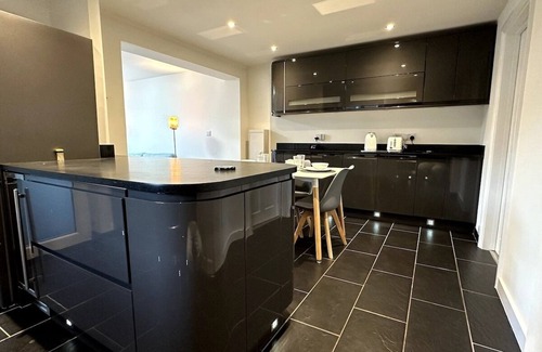 Oxford Apartment | Cosy 4 bed house in Botley, Oxford