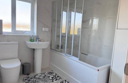 Headington House | Cosy 4-Bedroom Entire Home - Sleeps 7, Oxford