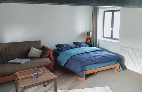 Paroisse Notre-Dame de Serre et Oise House | Cosy accommodation with garden and terrace