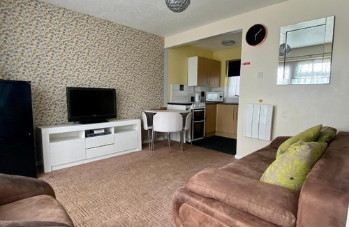 Great Yarmouth House | Cosy and Comfortable Holiday Chalet 10 minutes walk to the beach, Norfolk