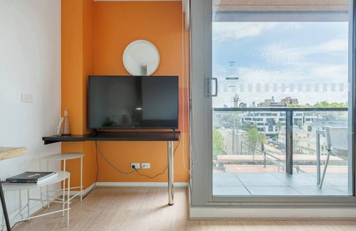 South Yarra Apartment | Cosy and Contemporary in Sought after South Yarra