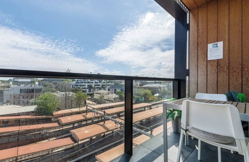 South Yarra Apartment | Cosy and Contemporary in Sought after South Yarra