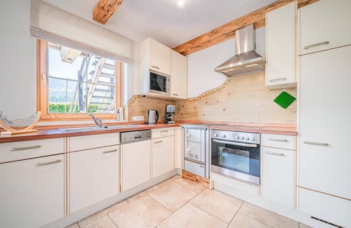 Hopfgarten im Brixental Apartment | Cosy apartment with garden near ski area