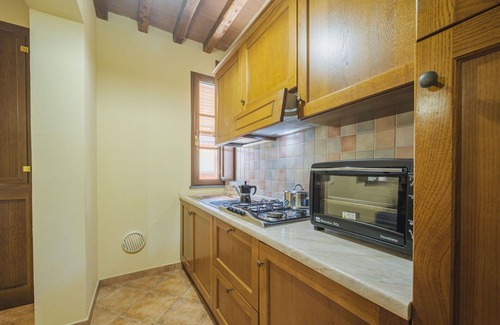 Orentano Apartment | Cosy apartment for 5 people with pool, A/C, WIFI, TV and patio